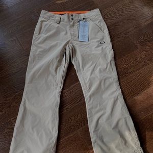 Men’s Oakley ski pants - NWT